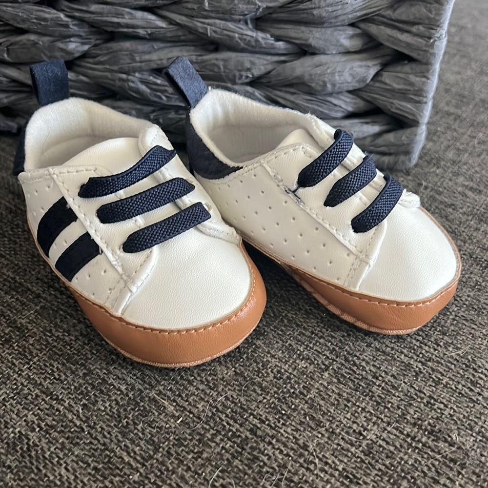 Crib Tennis Shoes for Baby  0-3months